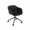 Muuto FIBER ARMCHAIR SWIVEL BASE Krzesło Obrotowe na Kółkach - Czarne / Siedzisko Tapicerowane Czarna Skóra